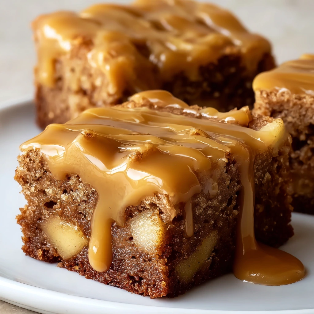Apple Brownies mit Ahorn‑Glasur